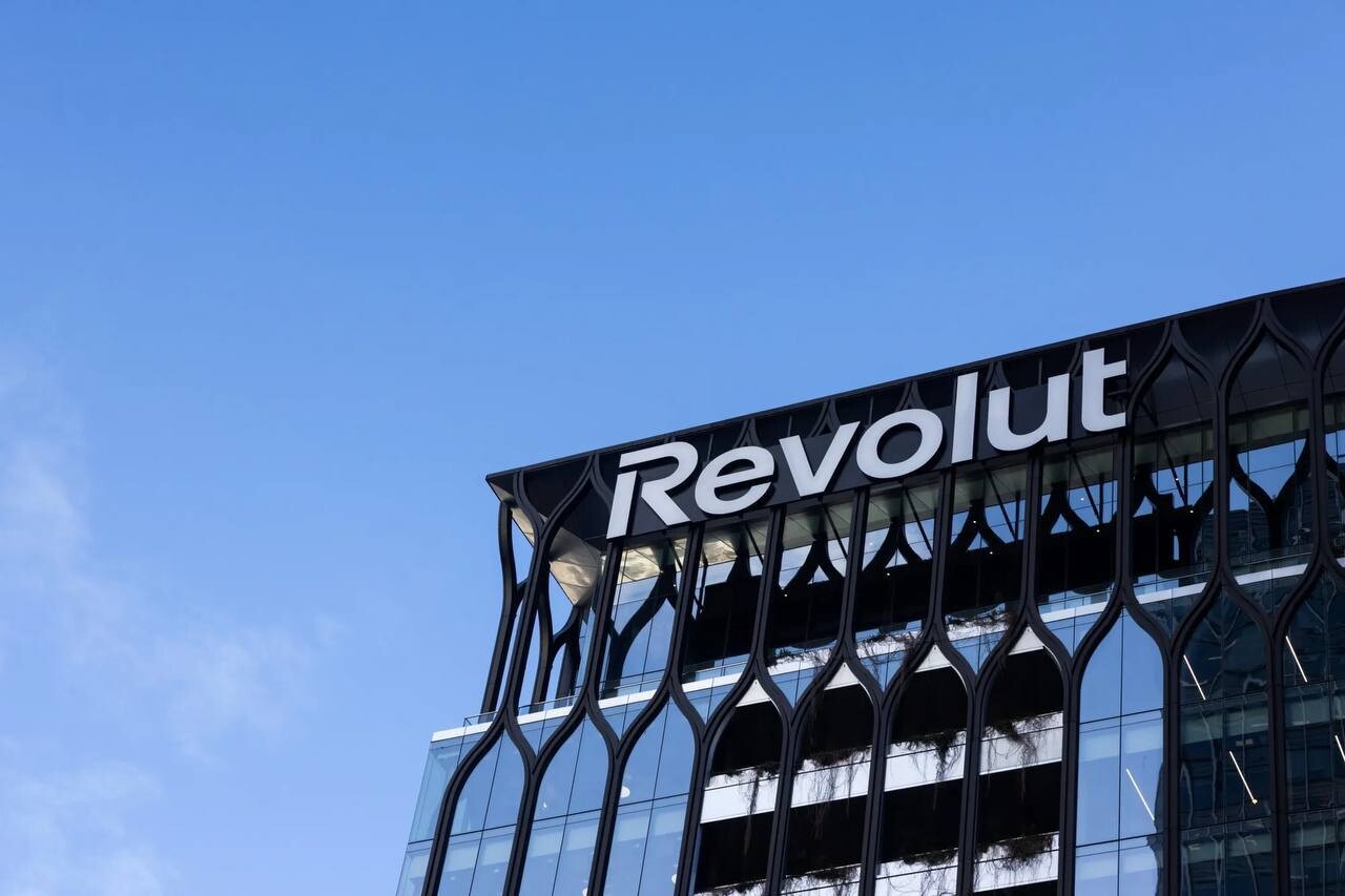 Revolut ведёт переговоры о вторичной продаже акций при оценке в $115 млрд — Bloomberg